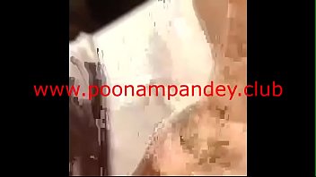 Poonam pandey new insta video